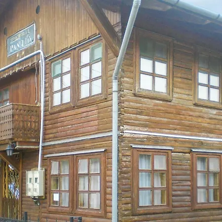 Six-bedroom In Buzsak-csisztapuszta